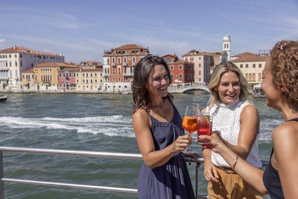 UNIWORLD Boutique River Cruises S.S. La Venezia Sun Deck Lifestyle In Venice 10.jpeg